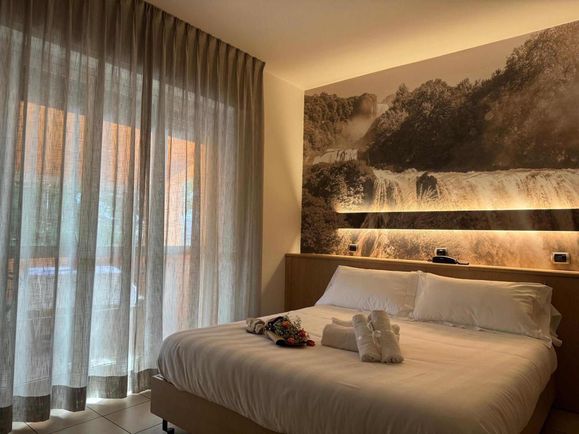 Hotel Cladan Assisi Luaran gambar