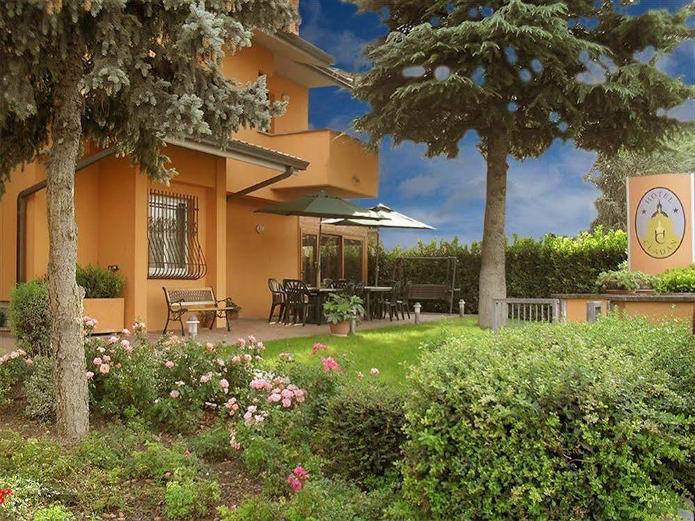 Hotel Cladan Assisi Luaran gambar